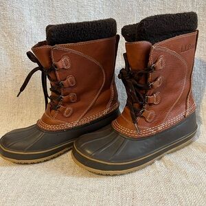 LL Bean Women's 8M Snow Boots with Tumbled Leather